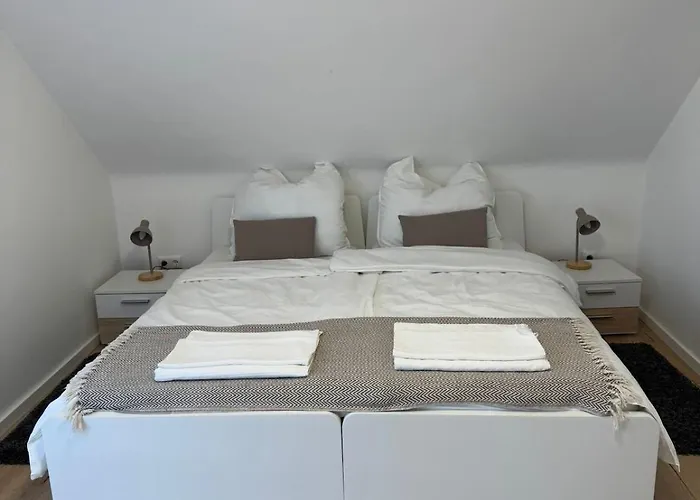 Modern 2 Bedroom With Balcony 公寓 *