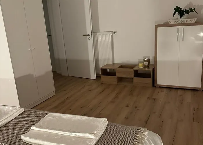 Modern 2 Bedroom With Balcony