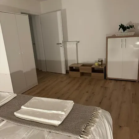 Modern 2 Bedroom With Balcony